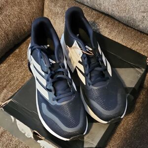Adidas Runfalcon 5 Wide in Black and White Size 11 NWT